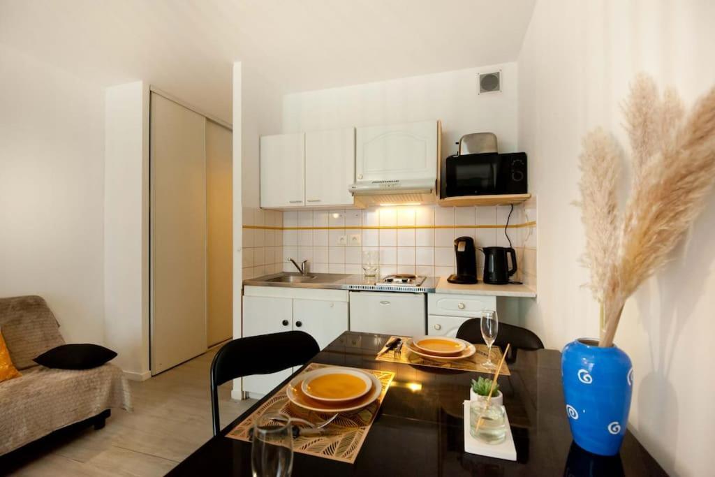 Le Prestigieux Centre Gare Wifi Et Parking Gratuit Apartment Amiens Ngoại thất bức ảnh
