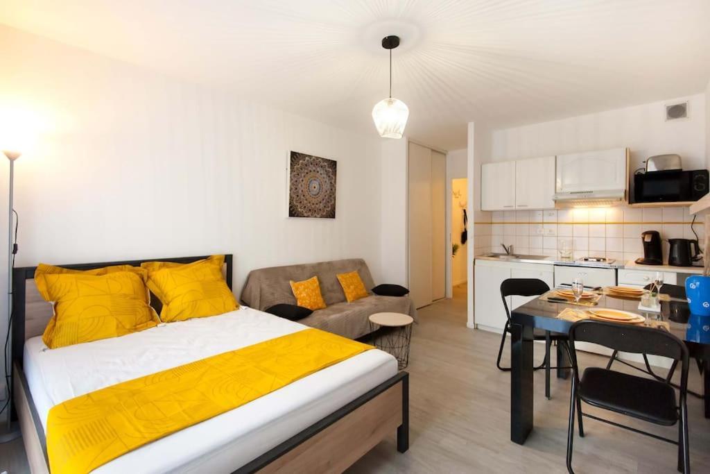 Le Prestigieux Centre Gare Wifi Et Parking Gratuit Apartment Amiens Ngoại thất bức ảnh
