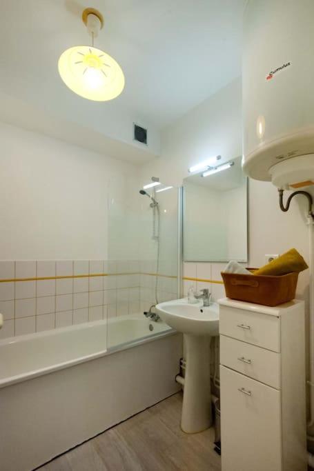 Le Prestigieux Centre Gare Wifi Et Parking Gratuit Apartment Amiens Ngoại thất bức ảnh